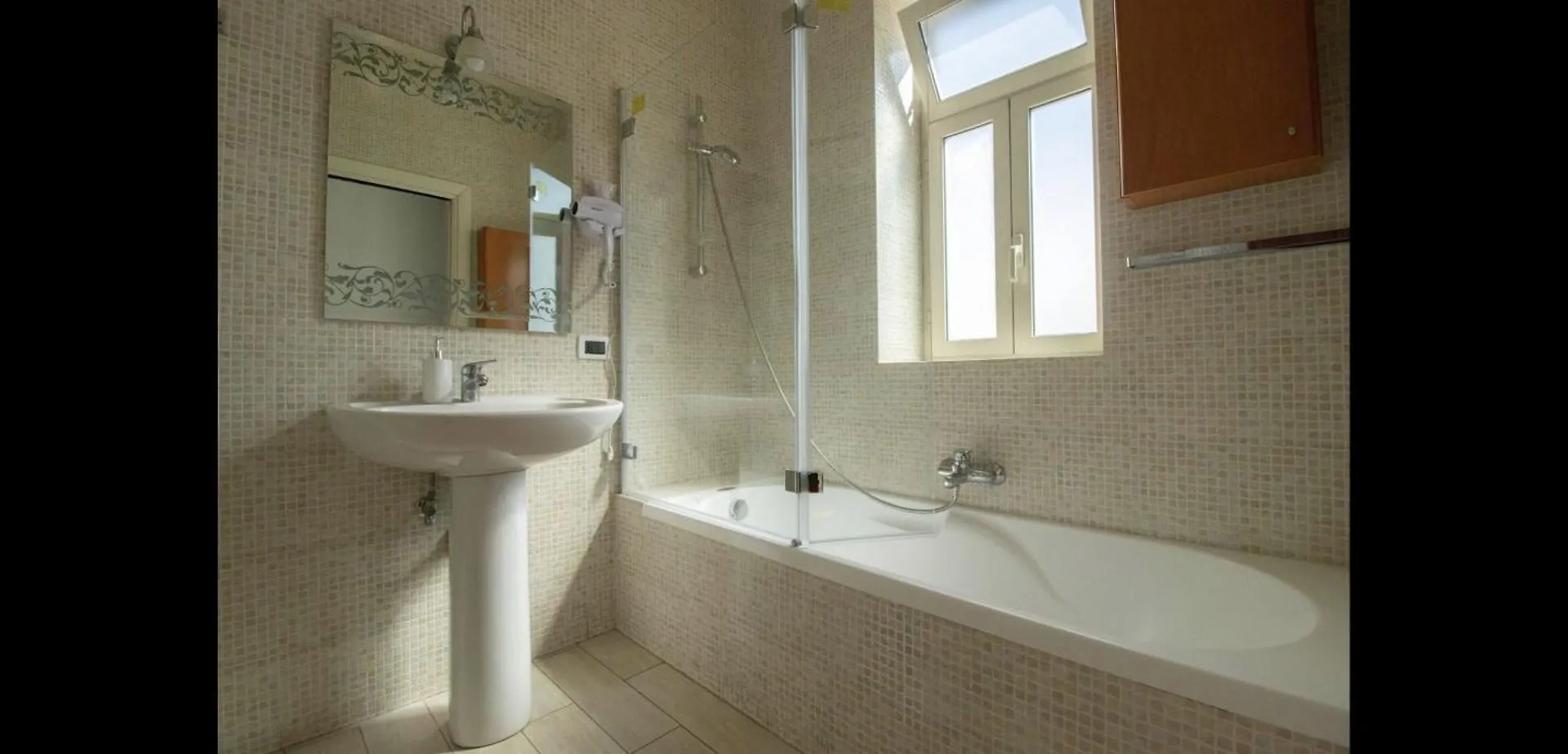 Naples Best Nest Apartamento 0*,  Itália